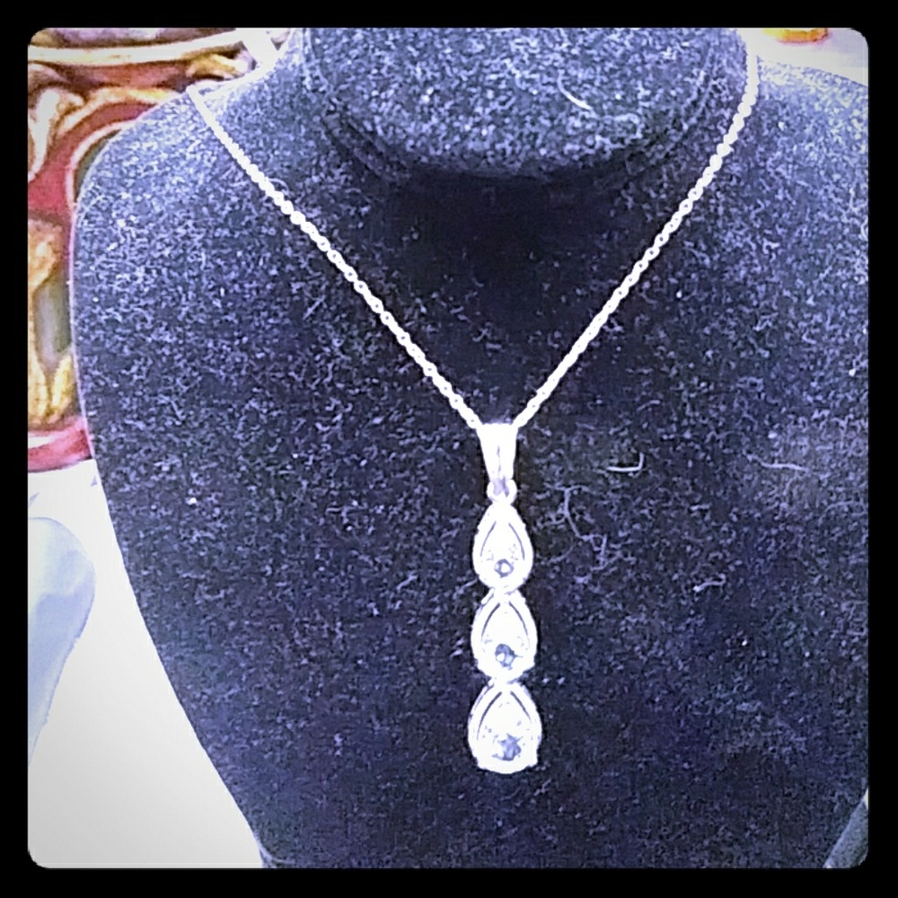 Sterling Silver Women's Necklace Blue Topaz - Picture 1 of 3